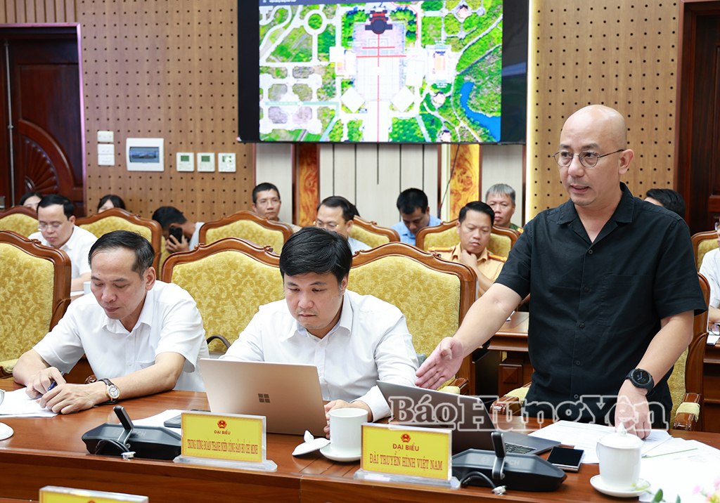 Đại diện Đài Truyền hình Việt Nam phát biểu tại cuộc họp.