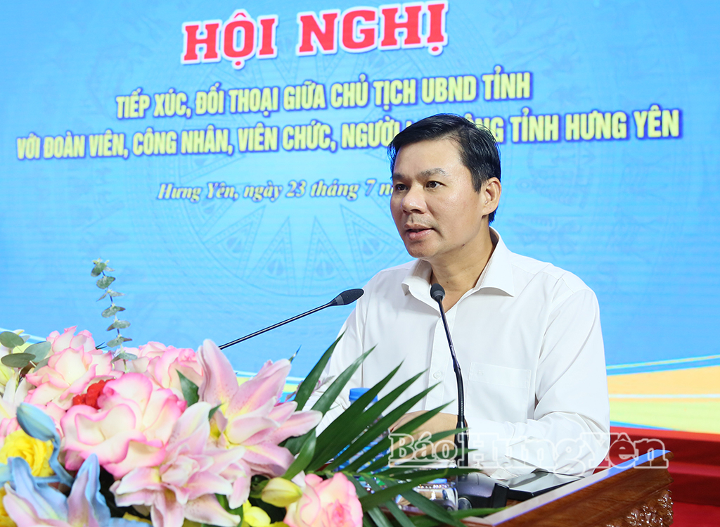 Đồng chí Nguyễn Lê Huy, Ủy viên Ban Thường vụ Tỉnh ủy, Phó Chủ tịch Thường trực UBND tỉnh phát biểu tại hội nghị.