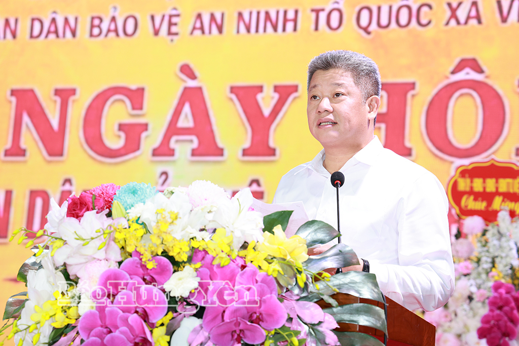 Đồng chí Nguyễn Mạnh Quyền, Phó Bí thư Tỉnh ủy, Chủ tịch UBND tỉnh phát biểu tại Ngày hội.