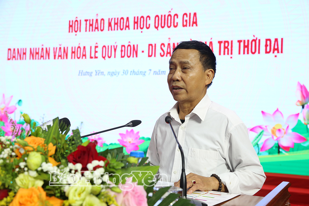 Ông Lê Quý Tự, đại diện Dòng họ Lê Quý, tỉnh Hưng Yên phát biểu tham luận tại Hội thảo.