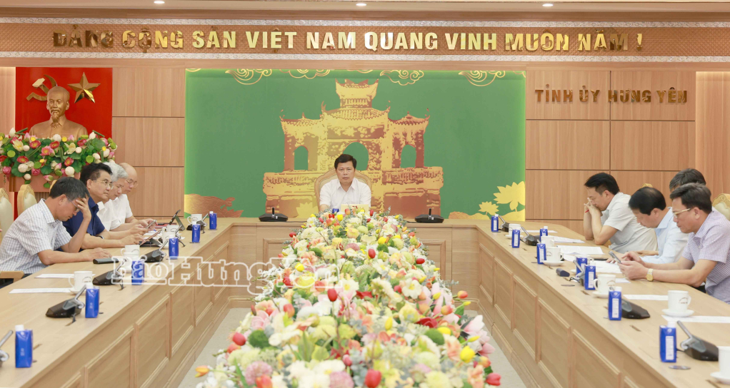 Các đại biểu dự hội nghị tại điểm cầu tỉnh Hưng Yên.