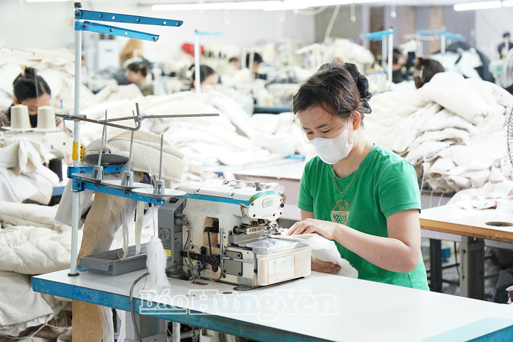 Sản xuất tại Công ty TNHH Union 3, thôn Thọ Khê, xã Ngự Thiên.