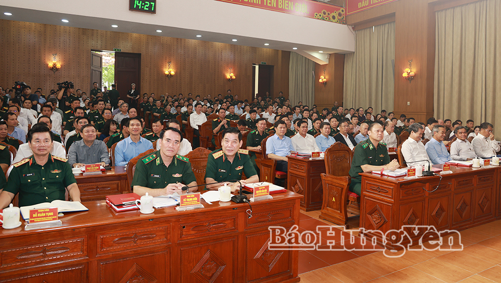 Các đại biểu dự hội nghị. 