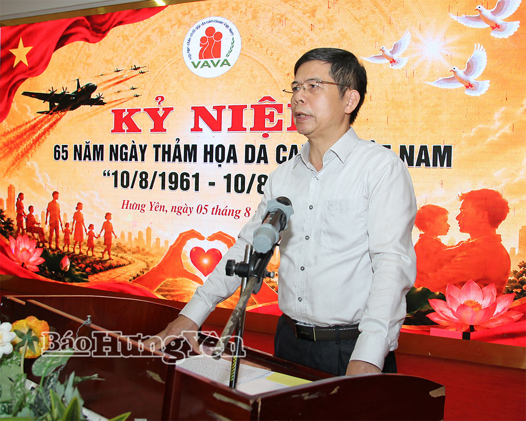 Đại tá Phạm Xuân Hưng, Phó Chủ tịch Trung ương Hội Nạn nhân chất độc da cam/Dioxin Việt Nam phát biểu tại buổi kỷ niệm.