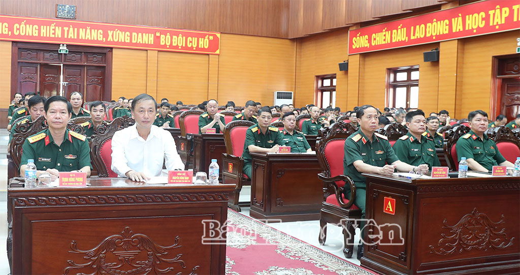 Các đại biểu dự hội nghị.