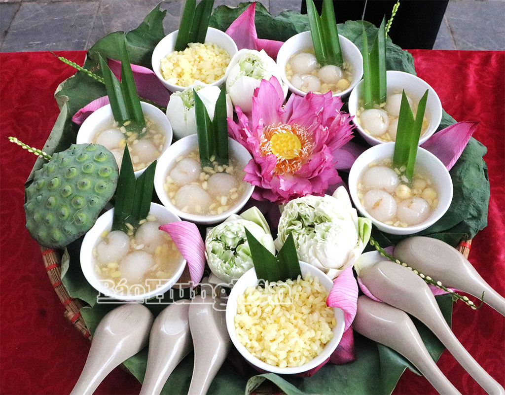 Thành phẩm chè sen long nhãn. 