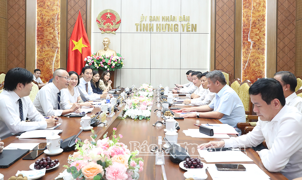 Toàn cảnh buổi làm việc.