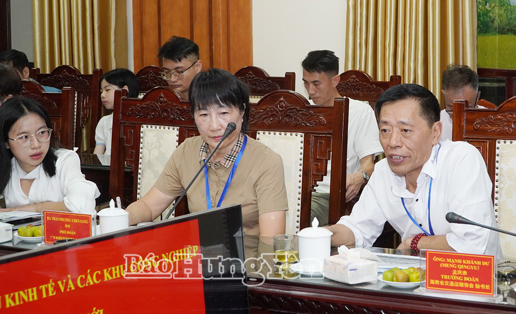Đại diện Đoàn khảo sát của Hiệp hội Đại lý vận tải quốc tế tỉnh Quảng Đông và Hiệp hội Giao thông vận tải tỉnh Hải Nam, Trung Quốc phát biểu tại buổi làm việc.