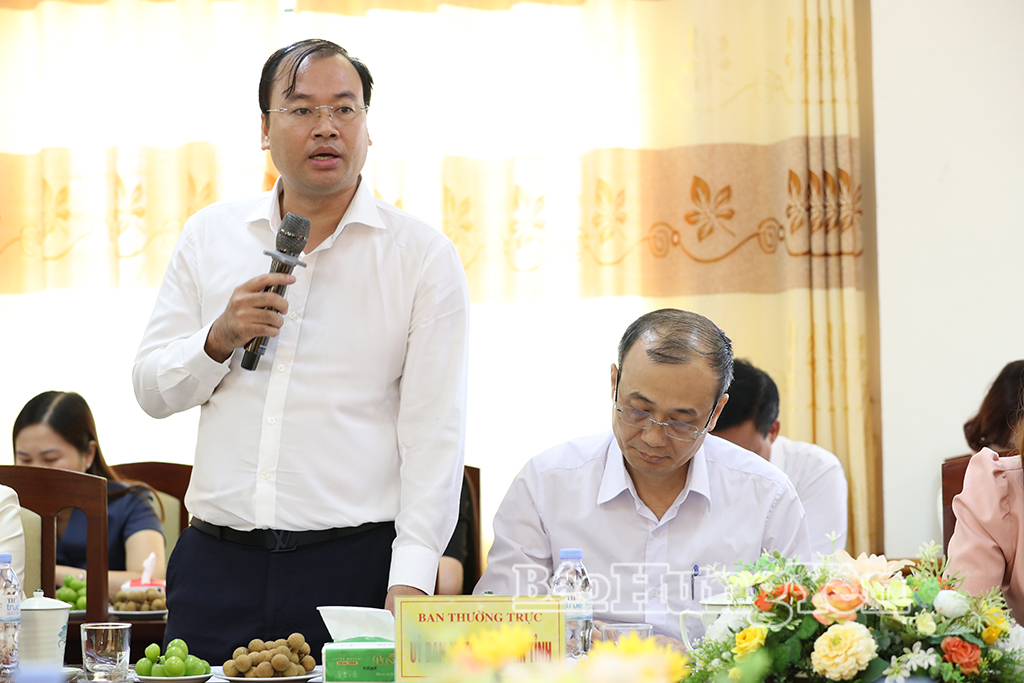 Đại diện lãnh đạo các tổ chức chính trị - xã hội tỉnh phát biểu tại hội nghị.