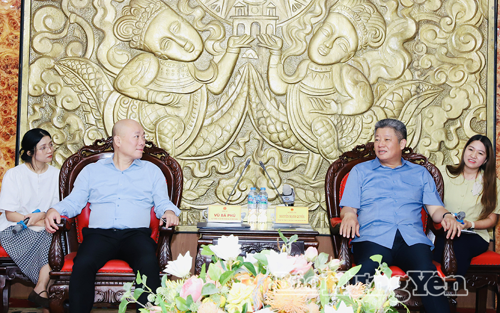 Đồng chí Nguyễn Mạnh Quyền, Phó Bí thư Tỉnh ủy, Chủ tịch UBND tỉnh phát biểu tại buổi làm việc.