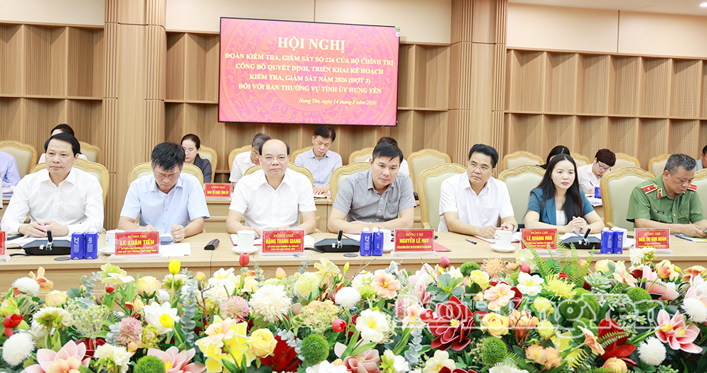 Các đại biểu dự hội nghị.