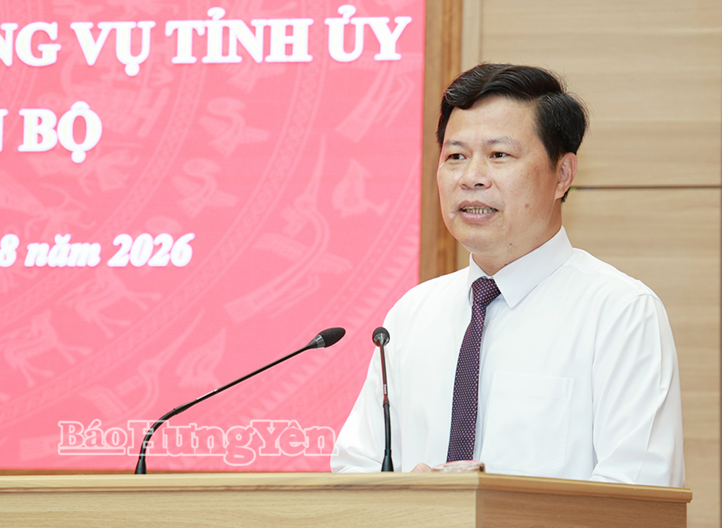 Đồng chí Trần Quốc Toản, Phó Bí thư Thường trực Tỉnh ủy, Chủ tịch Ủy ban MTTQ Việt Nam tỉnh phát biểu tại hội nghị.
