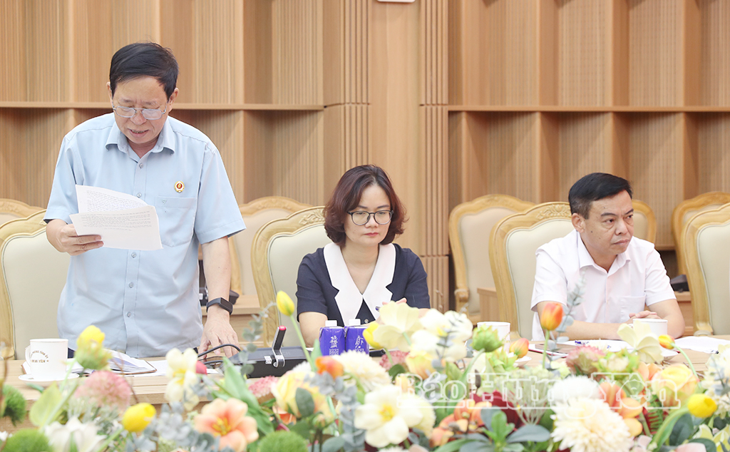 Đại diện lãnh đạo các tổ chức chính trị - xã hội tỉnh phát biểu tại hội nghị.