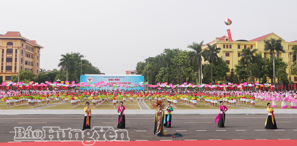 Màn đồng diễn nghệ thuật tại Đại hội. 