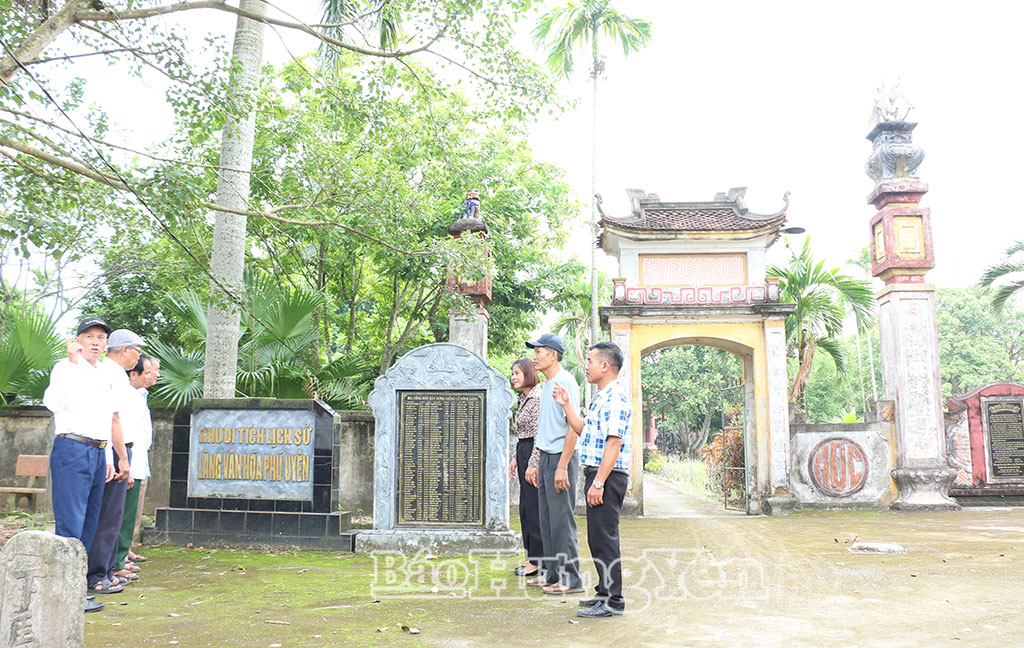  Đình Phú Uyên, thôn Tân Học, xã Đông Thái Ninh - nơi tập hợp và nuôi dưỡng trong thời kỳ mới. ý chí chiến đấu của Nhân dân Thần Đầu - Thần Huống.