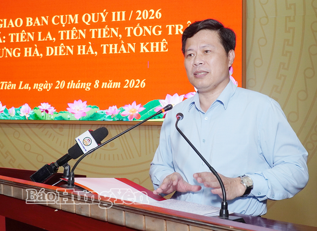 Đồng chí Trần Quốc Toản, Phó Bí thư Thường trực Tỉnh ủy, Chủ tịch Ủy ban MTTQ Việt Nam tỉnh phát biểu chỉ đạo tại hội nghị.