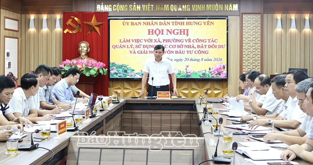 Đồng chí Nguyễn Lê Huy, Ủy viên Ban Thường vụ Tỉnh ủy, Phó Chủ tịch Thường trực UBND tỉnh phát biểu chỉ đạo tại buổi làm việc.