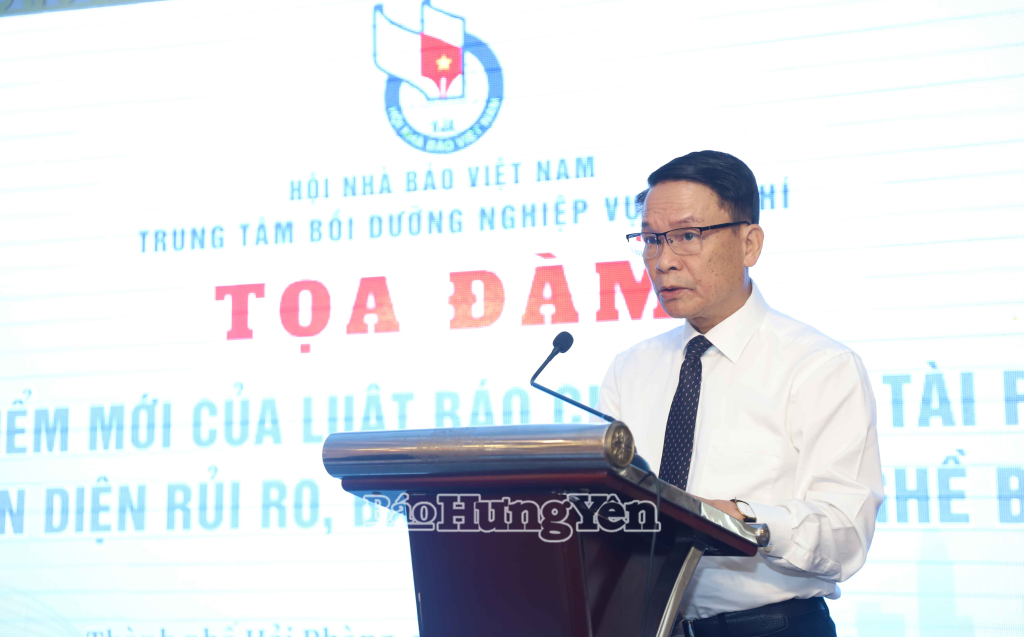 Nhận diện rủi ro, bảo vệ đạo đức nghề báo
