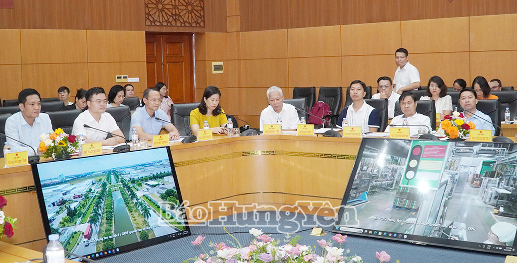 Các đại biểu dự buổi tọa đàm.