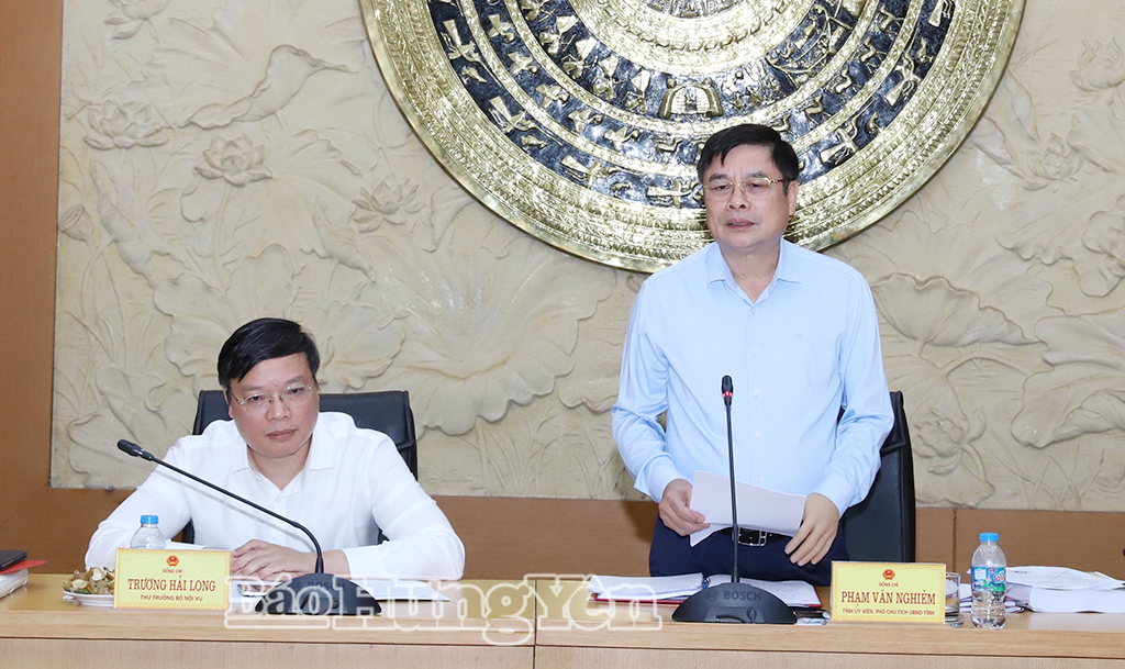 Đồng chí Phạm Văn Nghiêm, Phó Chủ tịch UBND tỉnh phát biểu tại buổi làm việc.