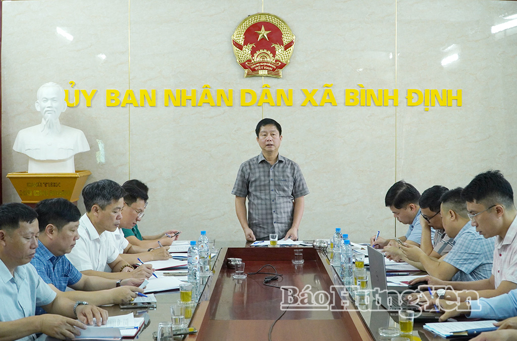 Đồng chí Giám đốc Sở Công Thương Vũ Thanh Vân làm việc với xã Bình Định và nhà đầu tư hạ tầng CCN Cồn Nhất.