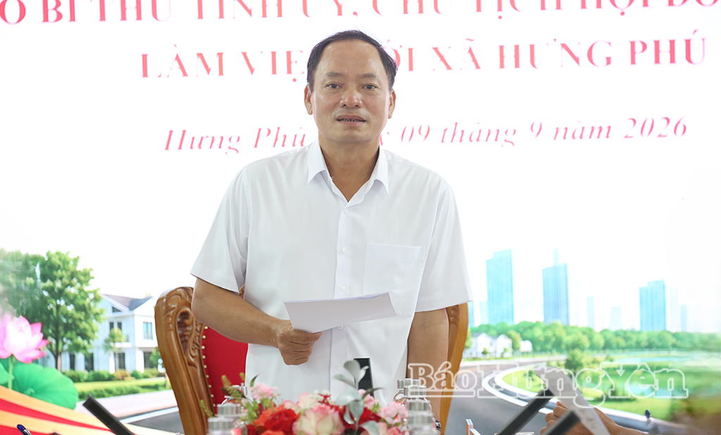 Đồng chí Trần Quốc Văn, Phó Bí thư Tỉnh ủy, Chủ tịch HĐND tỉnh phát biểu tại buổi làm việc. Ảnh Trịnh Cường