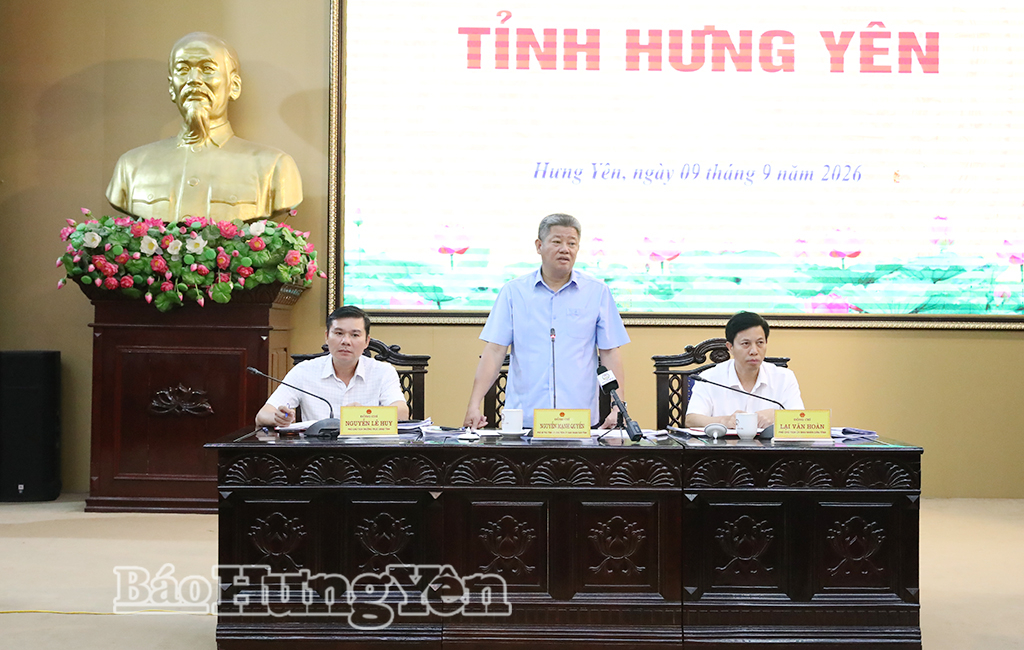Đồng chí Nguyễn Mạnh Quyền, Phó Bí thư Tỉnh ủy, Chủ tịch UBND tỉnh phát biểu tại buổi làm việc.