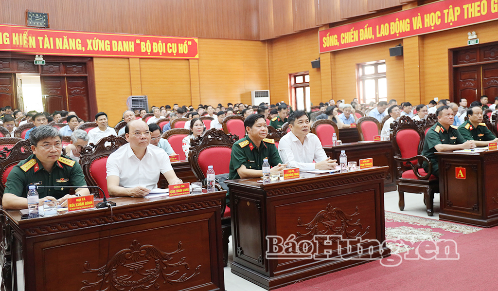 Các đại biểu dự hội nghị.