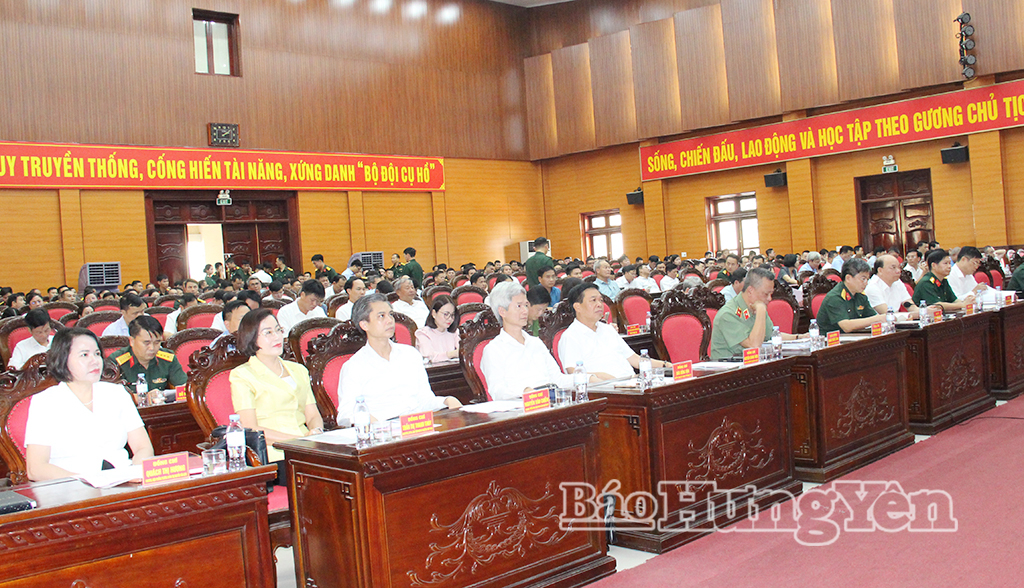Toàn cảnh hội nghị.