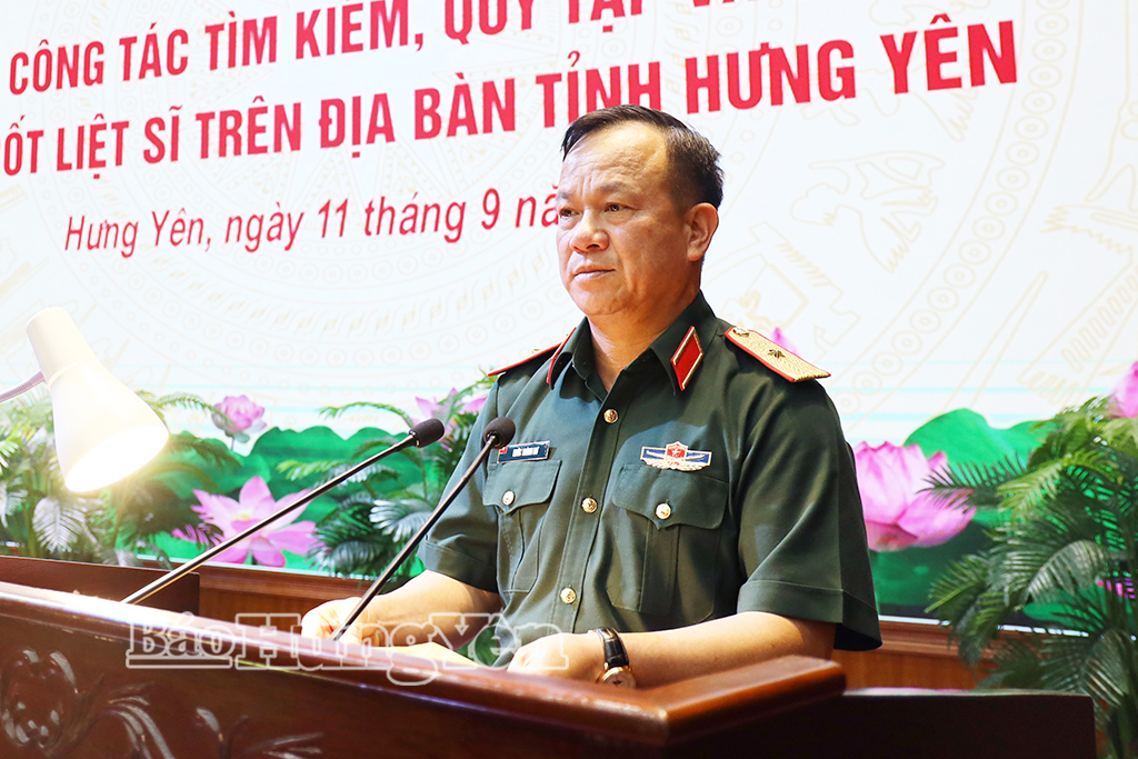 Thiếu tướng Khúc Thành Dư, Phó Chính ủy Quân khu 3, Trưởng ban Chỉ đạo 515 Quân khu 3 phát biểu chỉ đạo tại hội nghị.