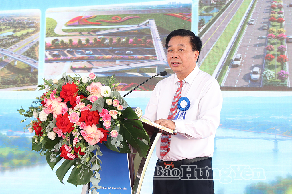 Đồng chí Nguyễn Quang Hưng, Ủy viên Ban Thường vụ Tỉnh ủy, Chủ nhiệm Ủy ban Kiểm tra Tỉnh ủy phát biểu tại lễ khởi công.