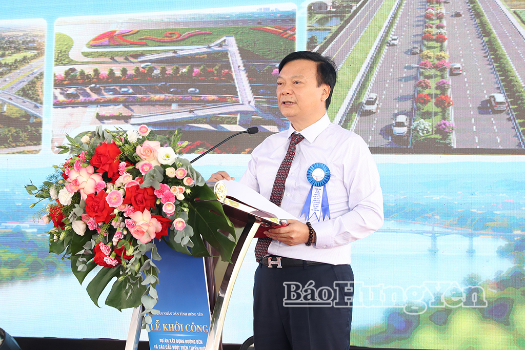Đại diện liên doanh nhà thầu thi công phát biểu tại lễ khởi công.