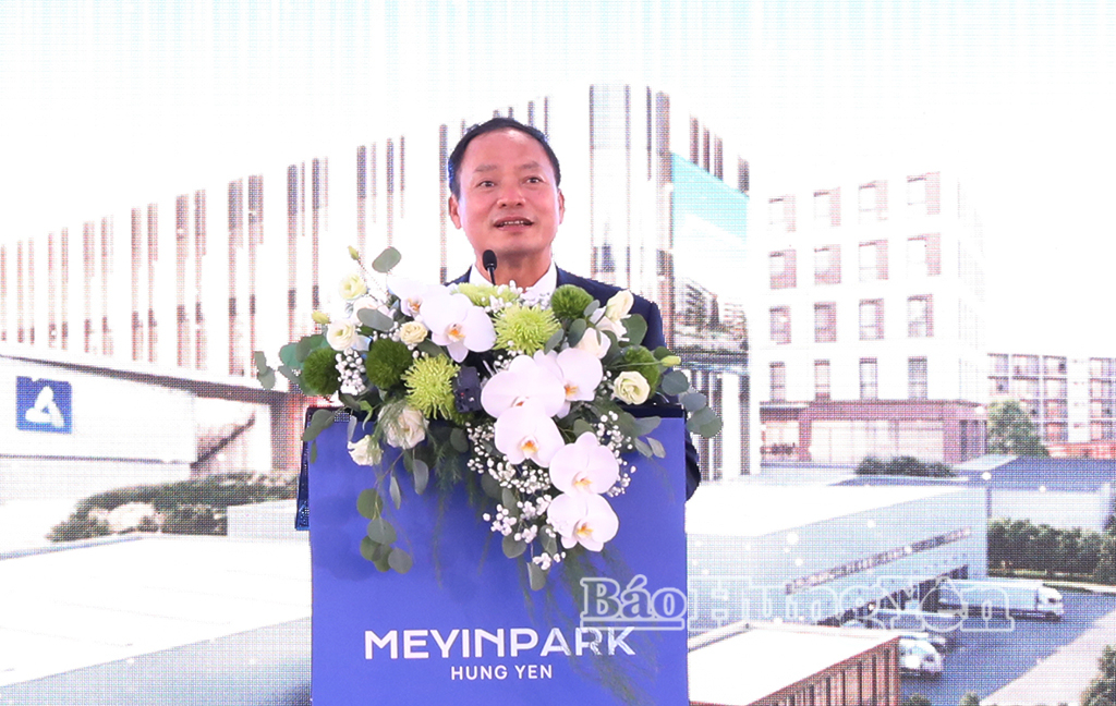 Đồng chí Trần Quốc Văn, Phó Bí thư Tỉnh ủy, Chủ tịch HĐND tỉnh phát biểu tại lễ khởi công.
