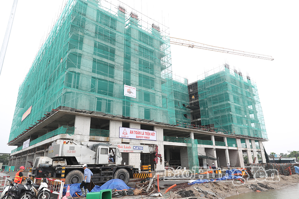 Tòa nhà ở xã hội Machino Phú Xuân đã thi công đến tầng 8.