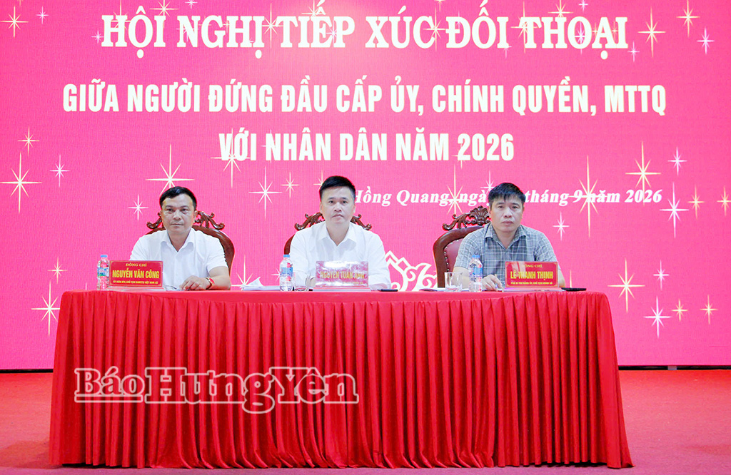 Lãnh đạo xã Hồng Quang chủ trì tiếp xúc đối thoại với Nhân dân.