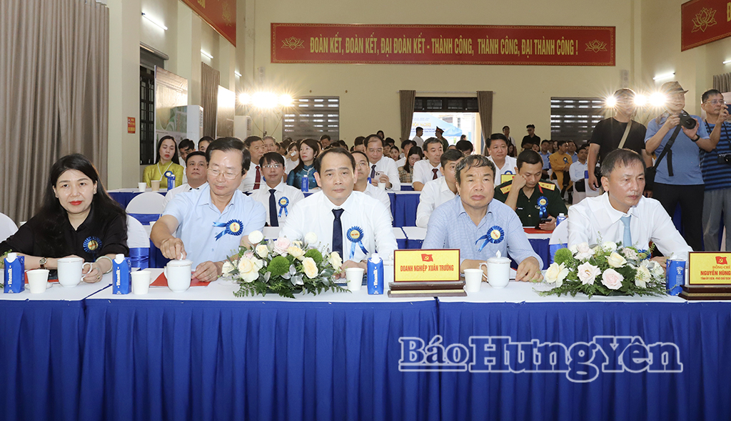 Các đại biểu dự hội nghị.