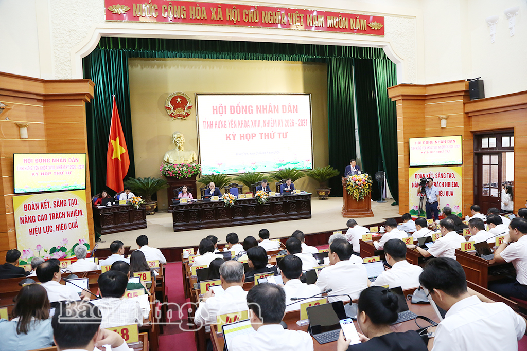 Toàn cảnh kỳ họp. 