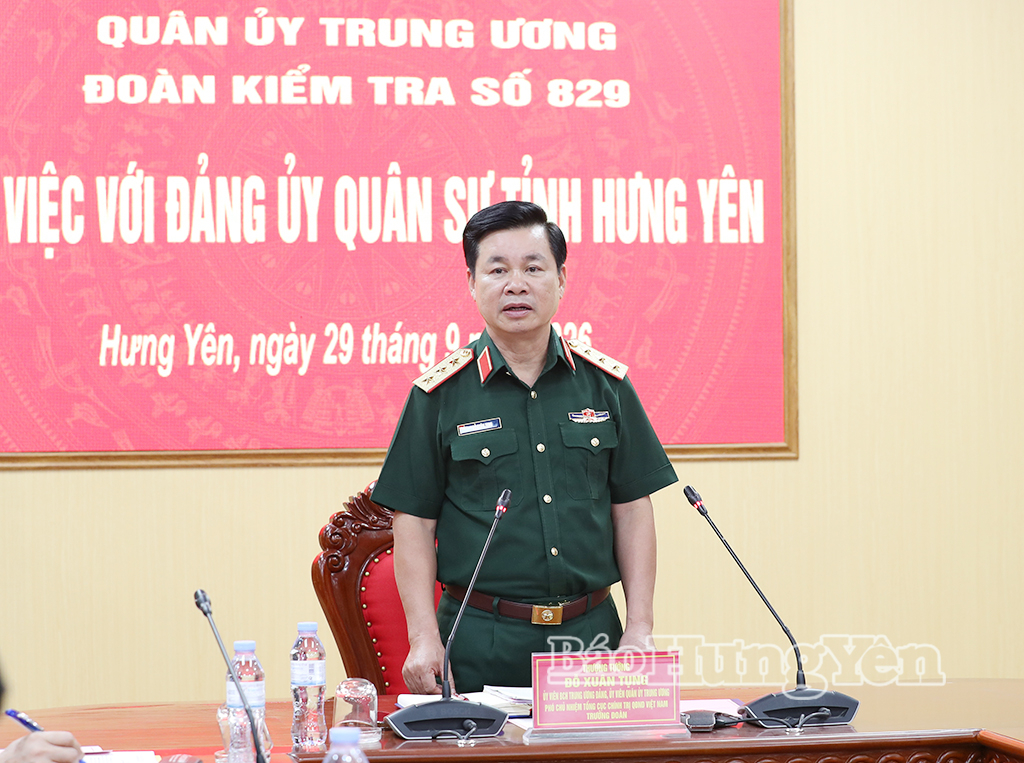 Đồng chí Thượng tướng Đỗ Xuân Tụng, Ủy viên Ban Chấp hành Trung ương Đảng, Ủy viên Quân ủy Trung ương, Phó Chủ nhiệm Tổng cục Chính trị Quân đội nhân dân Việt Nam, Trưởng đoàn kiểm tra kết luận buổi làm việc.