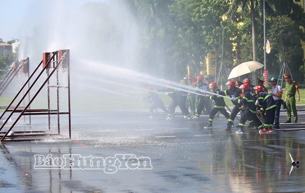 Một số hình ảnh vận động viên các đội thi đấu tại hội thao.