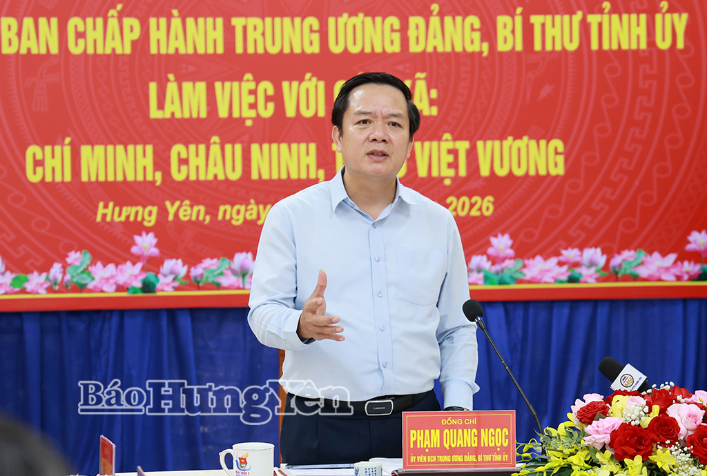 Đồng chí Phạm Quang Ngọc, Ủy viên Ban Chấp hành Trung ương Đảng, Bí thư Tỉnh ủy phát biểu tại buổi làm việc.