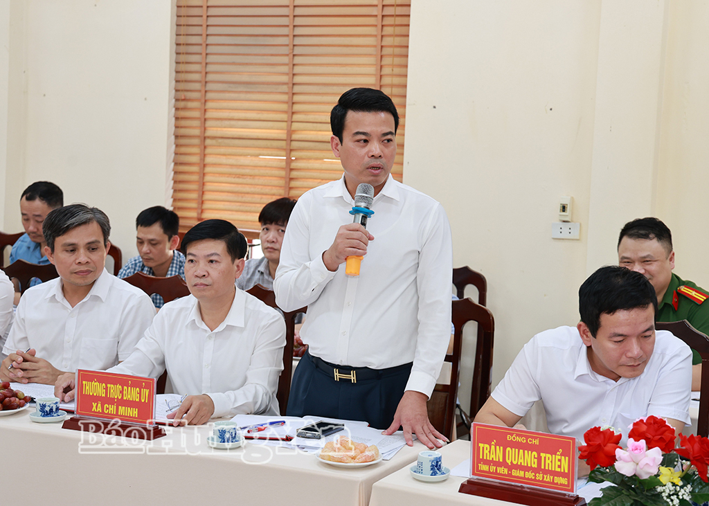 Lãnh đạo xã Chí Minh phát biểu tại buổi làm việc.