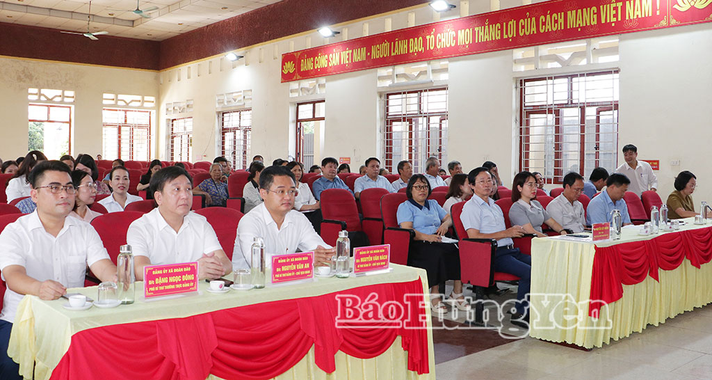 Các đại biểu dự hội nghị.