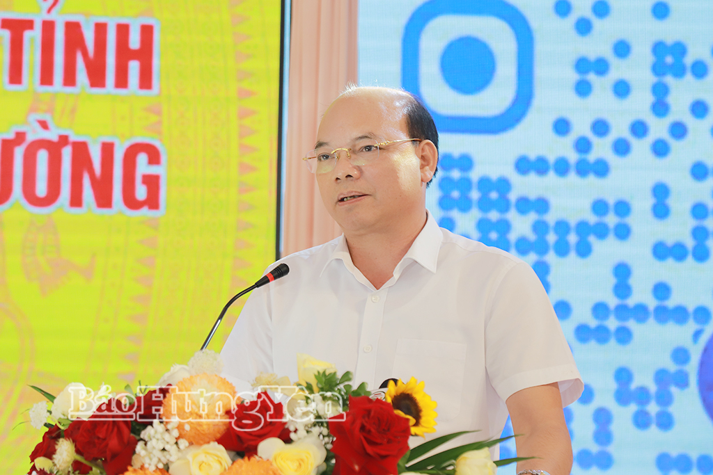 Đồng chí Đặng Thanh Giang, Ủy viên Ban Thường vụ Tỉnh ủy, Phó Chủ tịch HĐND tỉnh phát biểu.