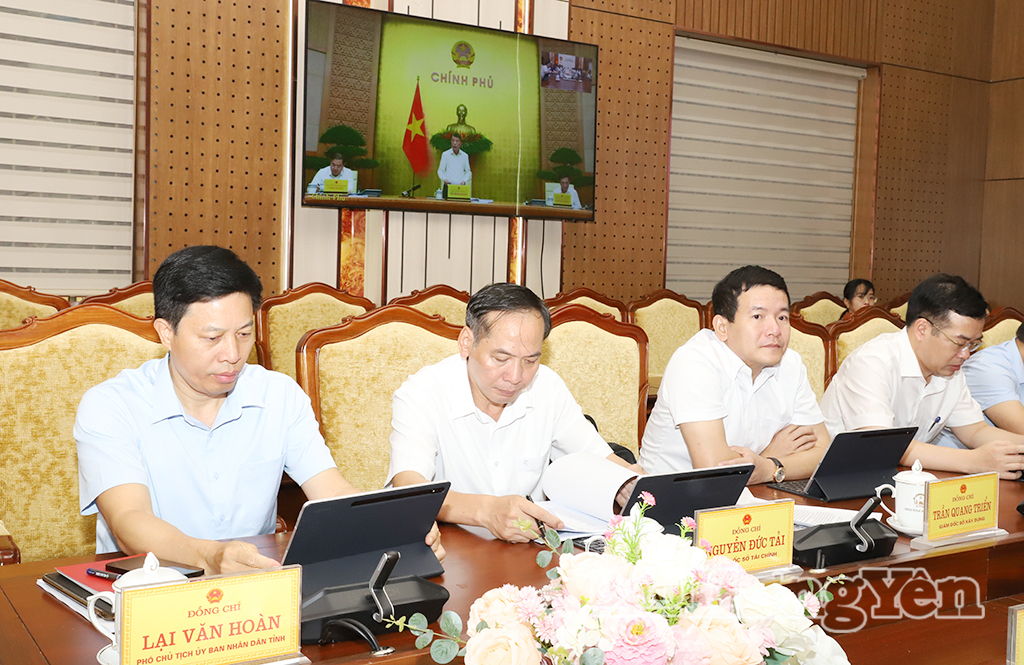 Các đại biểu dự phiên họp tại điểm cầu tỉnh Hưng Yên.