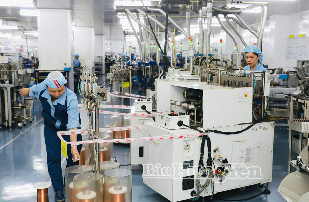 Dây chuyền sản xuất của Công ty TNHH Điện tử Canon Việt Nam tại Khu công nghiệp Phố Nối A.