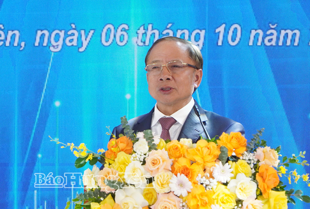 Lãnh đạo Hiệp hội Doanh nghiệp nhỏ và vừa Việt Nam phát biểu tại hội nghị.
