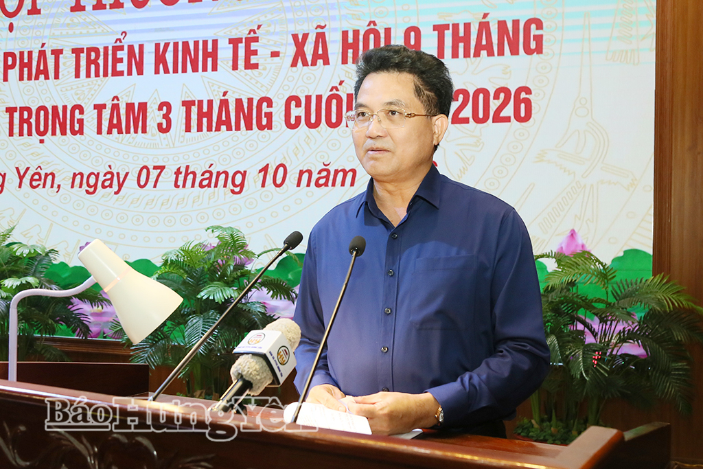 Đồng chí Lê Quang Hòa, Ủy viên Ban Thường vụ Tỉnh ủy, Phó Chủ tịch UBND tỉnh phát biểu tại phiên họp.