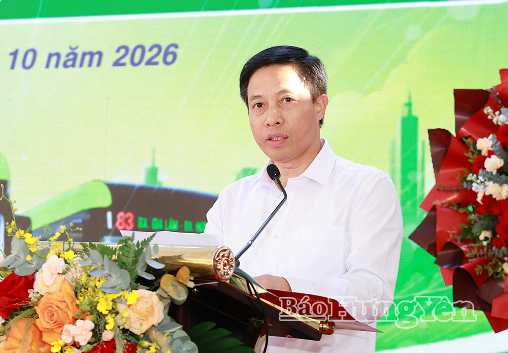  Đồng chí Lại Văn Hoàn, Phó Chủ tịch UBND tỉnh phát biểu tại lễ khai trương.