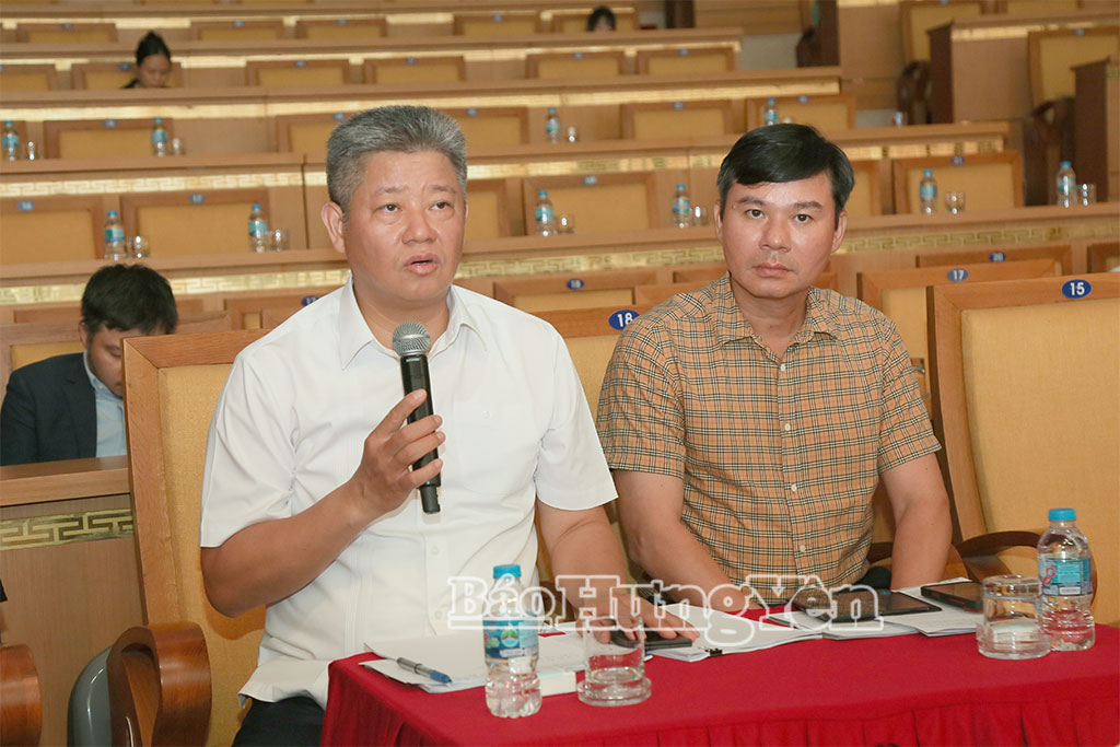 Đồng chí Nguyễn Mạnh Quyền, Phó Bí thư Tỉnh ủy, Chủ tịch UBND tỉnh phát biểu chỉ đạo tại buổi tổng duyệt.