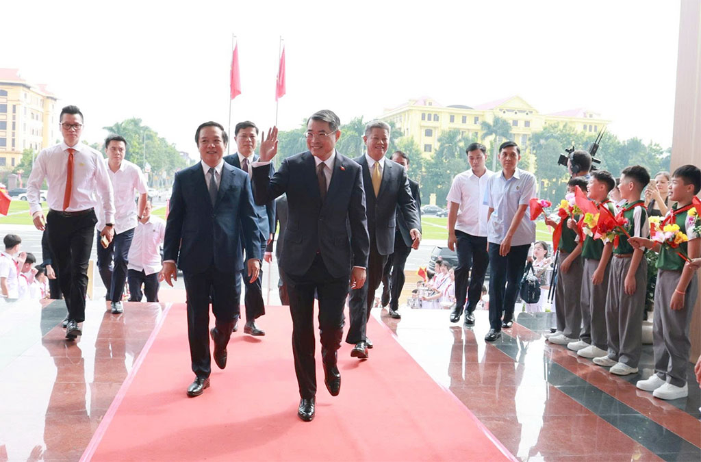 Thủ tướng Chính phủ Lê Minh Hưng và Bộ trưởng Bộ Công an Lương Tam Quang dự hội nghị công bố Quy hoạch tỉnh Hưng Yên thời kỳ 2021 - 2030, tầm nhìn đến năm 2050.